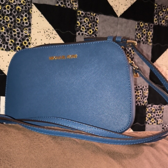 Michael Kors Handbags - Michael Kors Elegant Blue Crossbody Bag